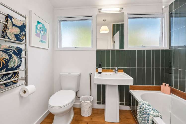 96 Ngataringa Road Devonport_31
