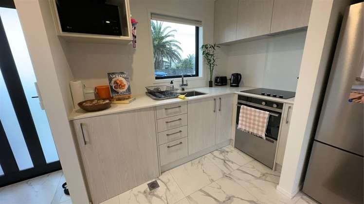 1/79 Taikata Rd Te Atatu Peninsula_3