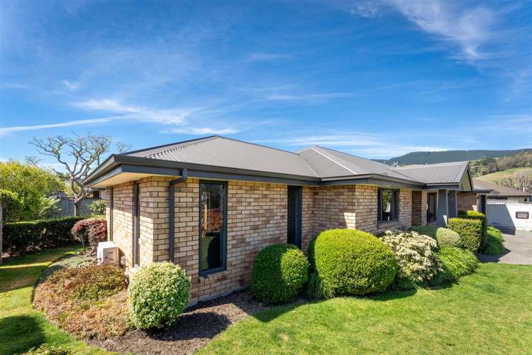 8 Cambelldon Crescent Stoke_2