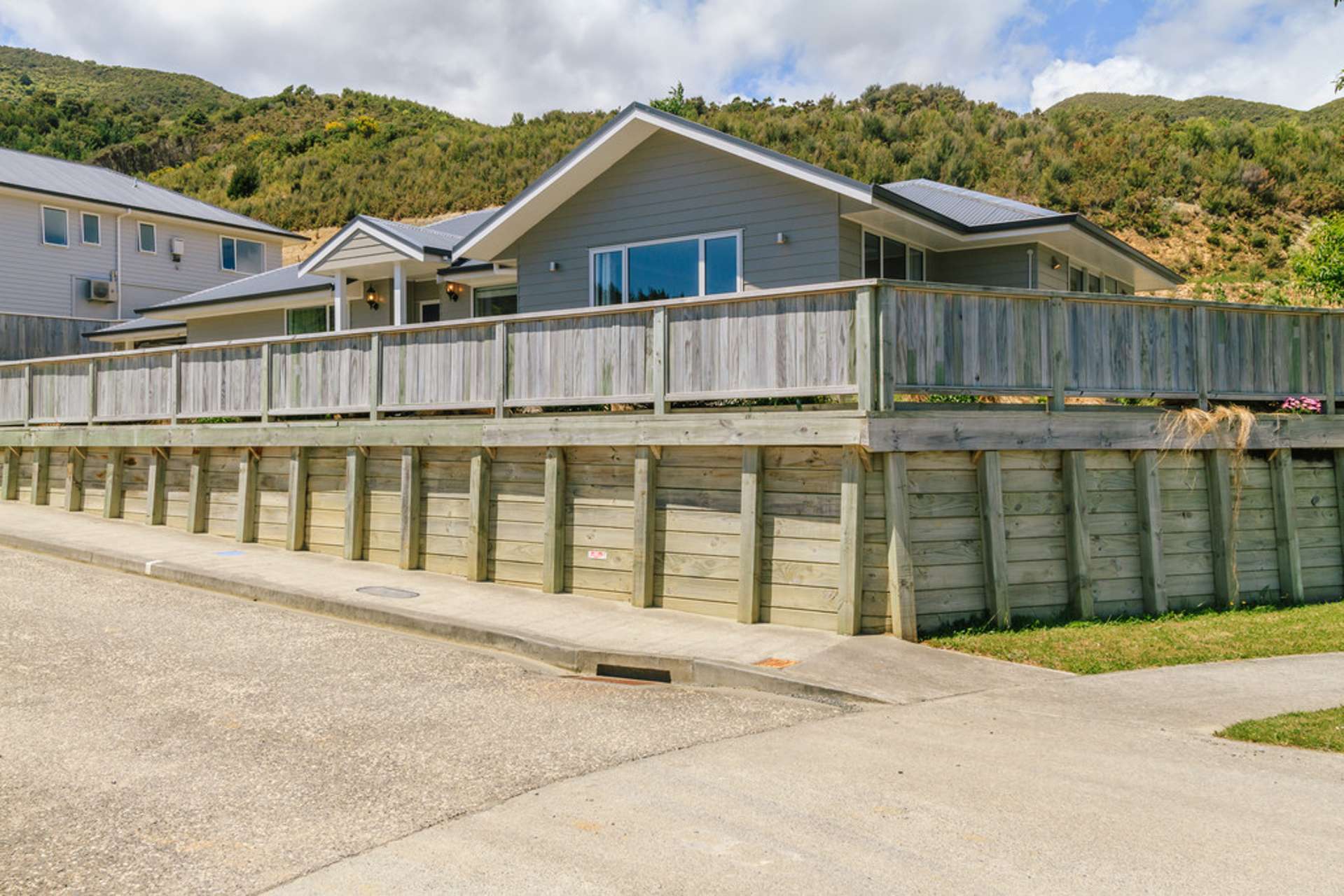 46 Ruthven Road Wainuiomata_0