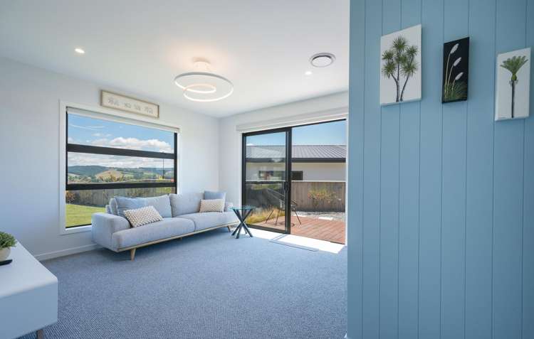 68 Katania Heights Brightwater_3