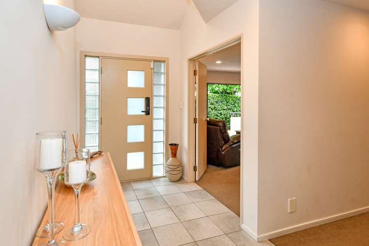 2/6 Calluna Crescent Totara Heights_24