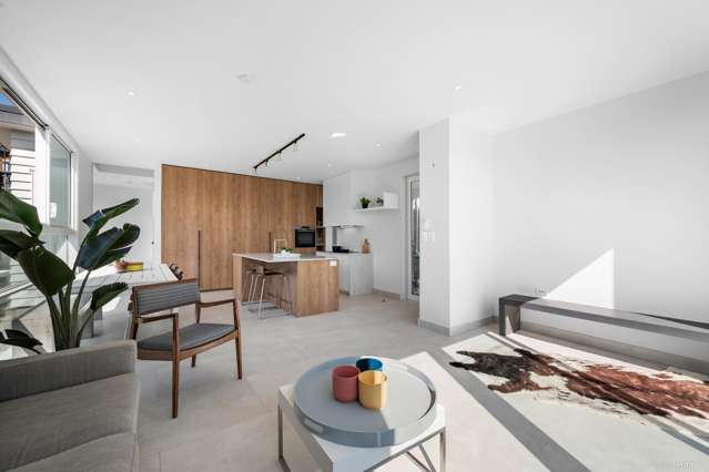 Modern Family Living with Stylish Indoor-Outdoor