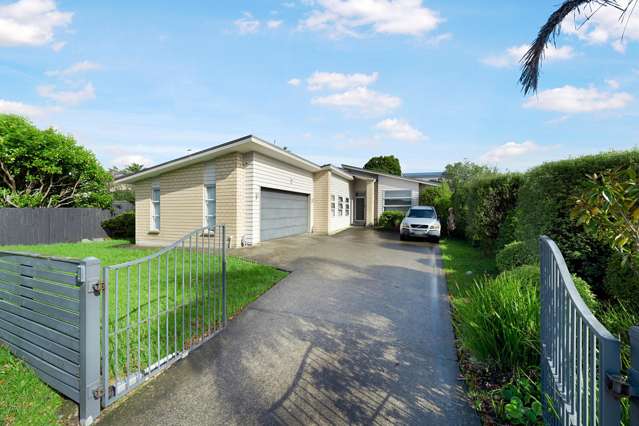 Spacious Family Haven in Prime Westgate Location!