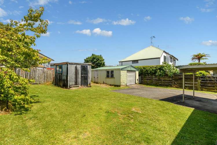 10 Matua Road Matua_12