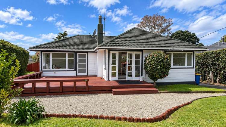 1/12 Neil Avenue Te Atatu Peninsula_22