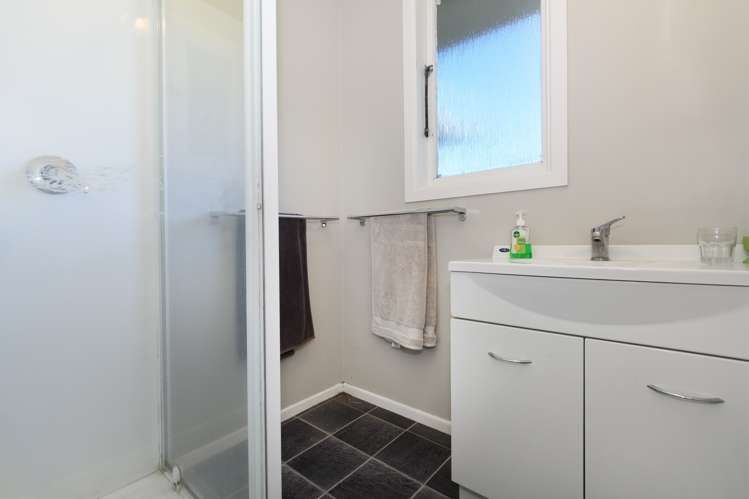 67 Thorn Road Kaimai_10