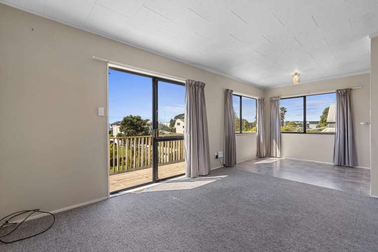 1283 Papamoa Beach Road Papamoa Beach_3