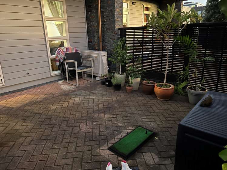 2/2 Cawley Street Ellerslie_10