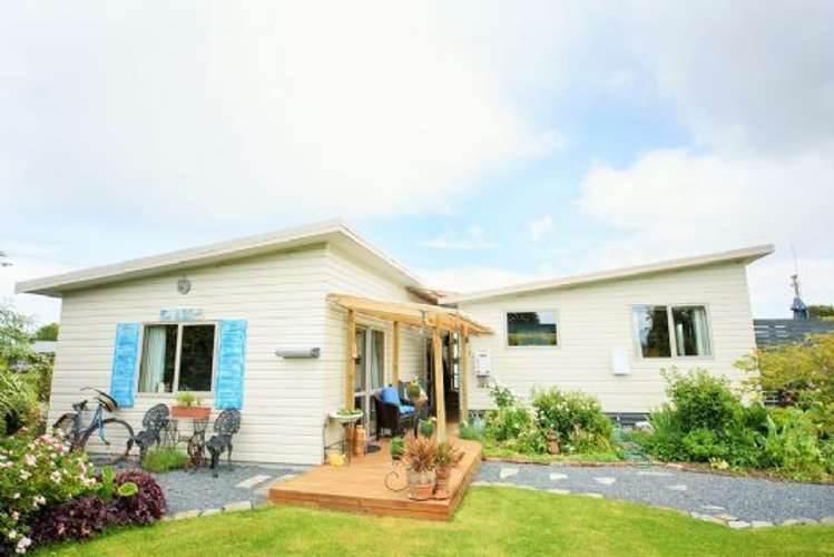 12 Burns Street Owaka_1