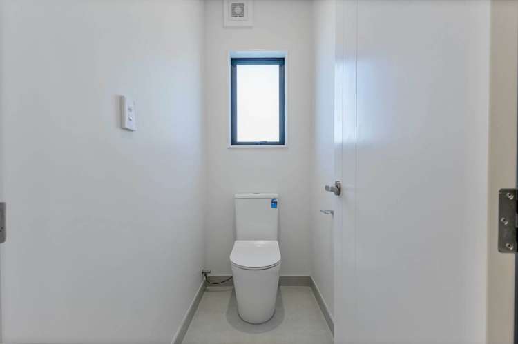 44c Bruce Road Glenfield_15