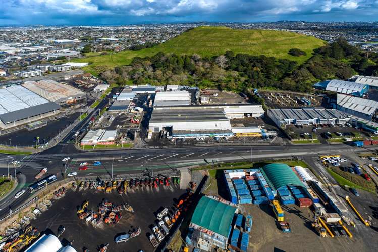 A/6 Morrin Road St Johns_14