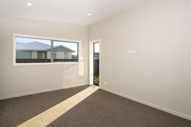 14 Corsair Crescent Burleigh_5