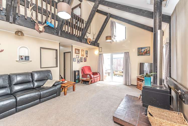 87 Devon Road Springvale_5