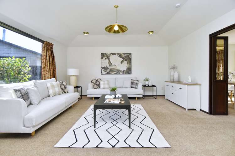 22d Yellowstone Crescent Burwood_17