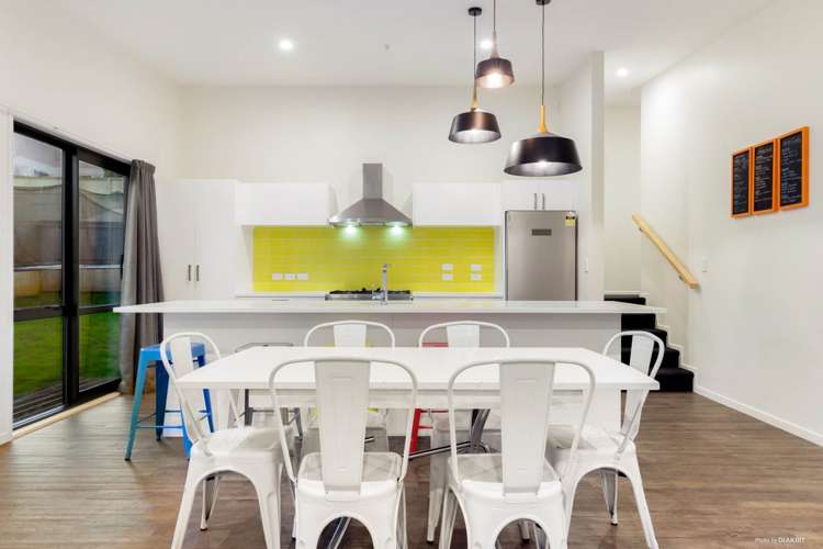 26 Arataki Views Way Glen Eden_10