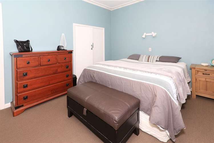 69 Lake Crescent Hamilton Lake_12