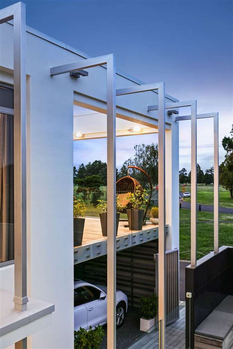 169 Lake Crescent Hamilton Lake_9