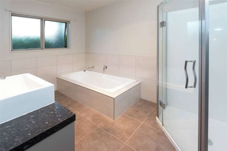 10 Chard Place Flat Bush_20