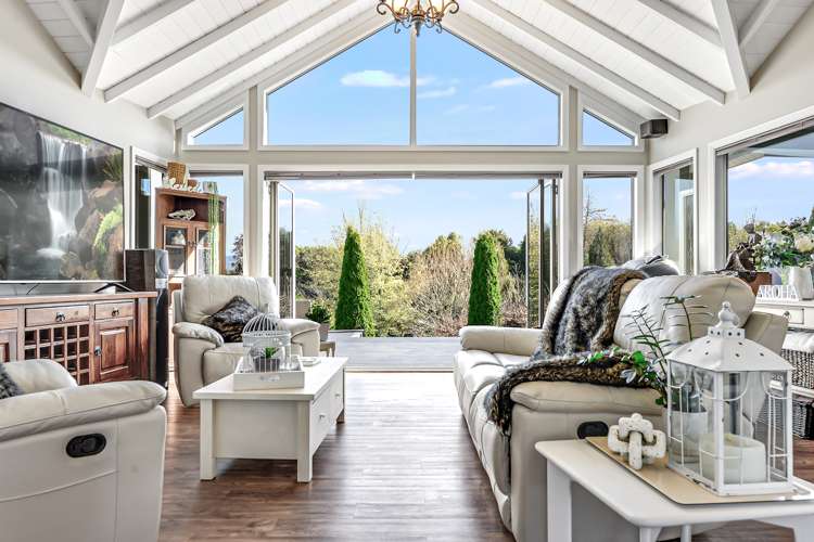 81 Highbrook Way Whatawhata_2