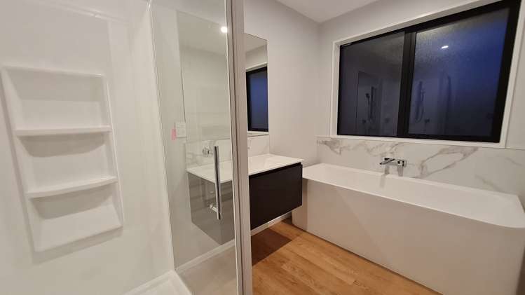 14 Orwell Way Elgin_9