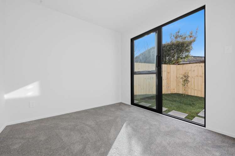 18C Hatherlow Street Glenfield_15