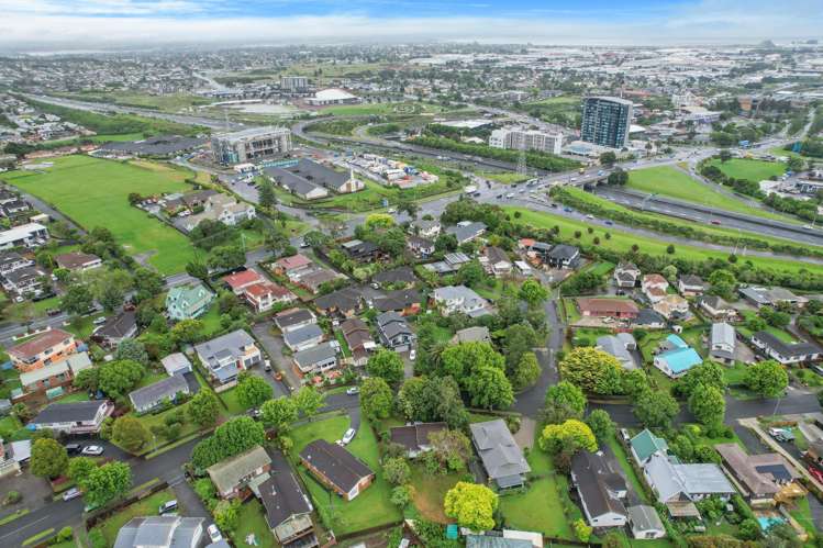 9 Sikkim Crescent Clover Park_22