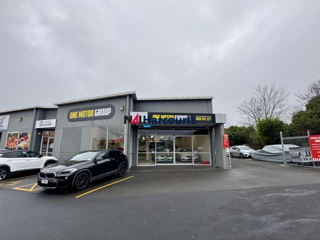 Stand Out Premises - Central North Shore