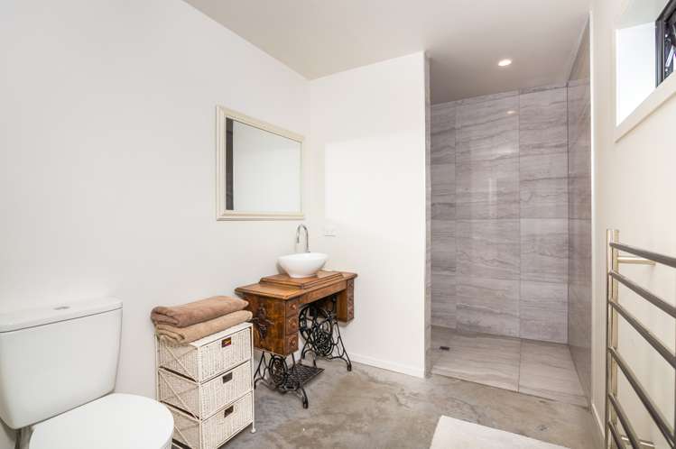 1/142 Mapara Road Acacia Bay_13
