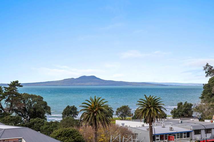 506/4 Bute Road Browns Bay_13