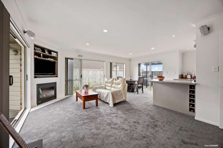 18 Andrusha Place Flat Bush_2