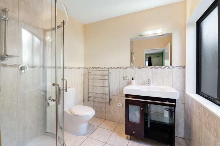 105 Alec Craig Way Gulf Harbour_30