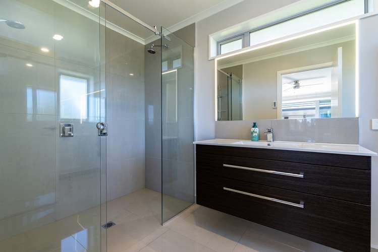 445 Old Coach Road Upper Moutere_12