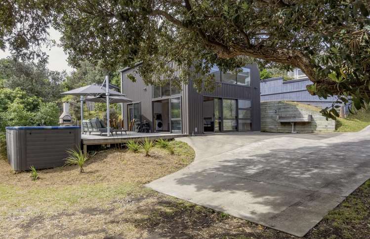 21 Beach Valley Road_1