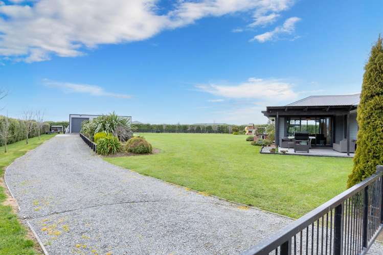 28 Landsborough Drive Darfield_24