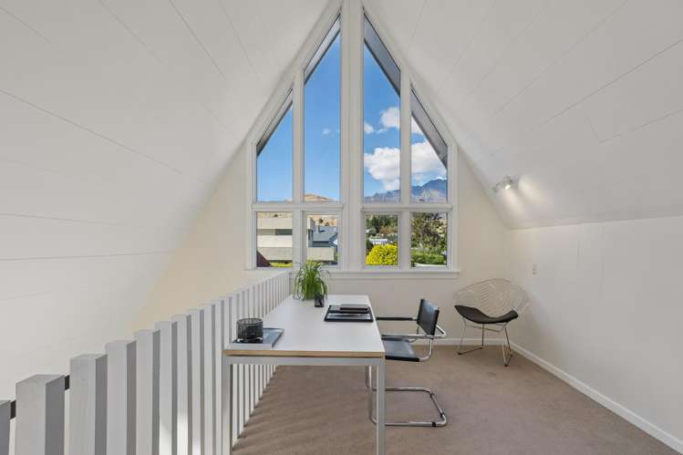 696 Peninsula Road Kelvin Heights_19