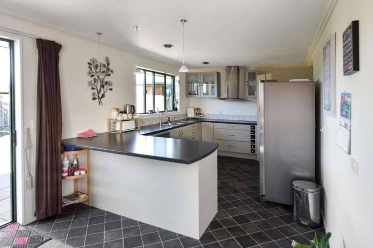 21 Lakeland Avenue Twizel_1