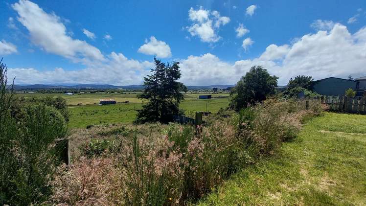 1 Main Road Tuatapere_13