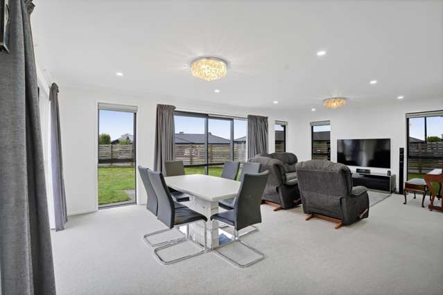 3 Piharau Crescent Hurdon_3