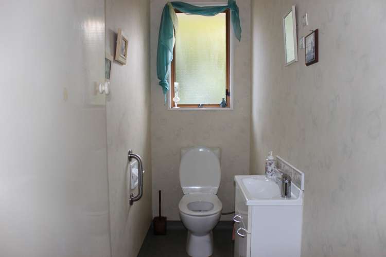 35 Victoria Avenue Dannevirke_13