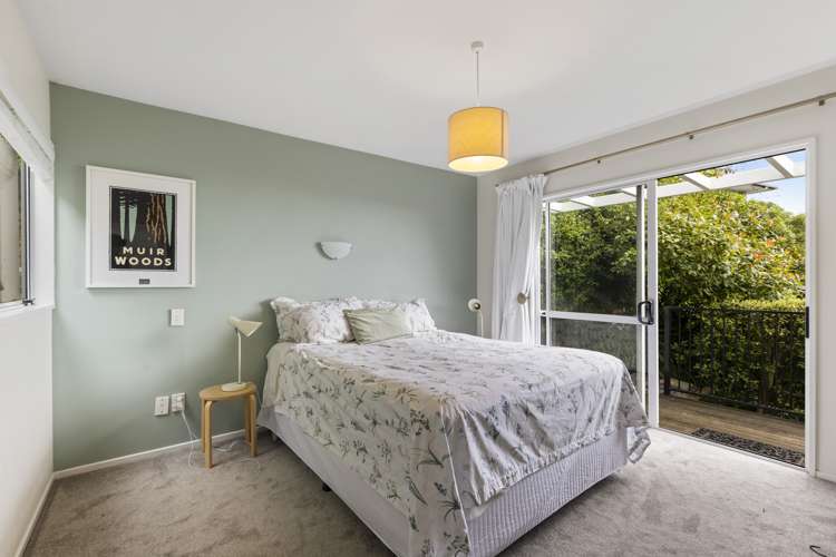 2/135 Soleares Avenue Mount Pleasant_8