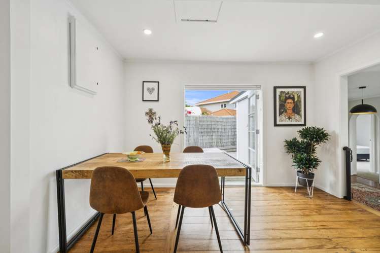 1/75 Atkinson Road Titirangi_7