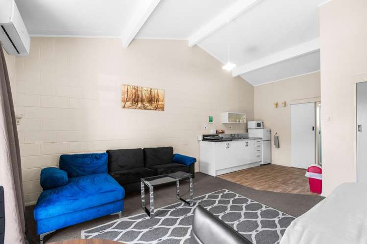 175 High Street Masterton_20