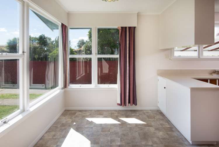 3 Newbourne Crescent Redwoodtown_10