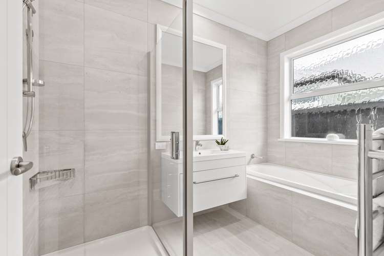 76 Parish Drive Wainui_16