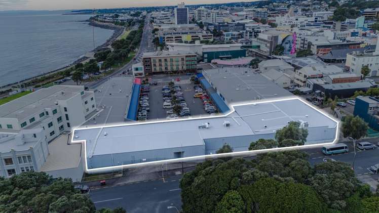 Units 6-9, 4 Egmont Street New Plymouth_14