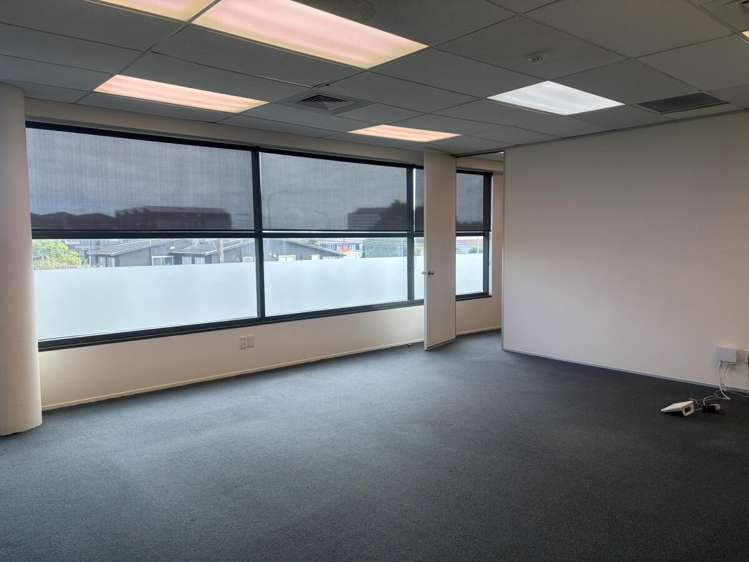 46 Taharoto Road Takapuna_6