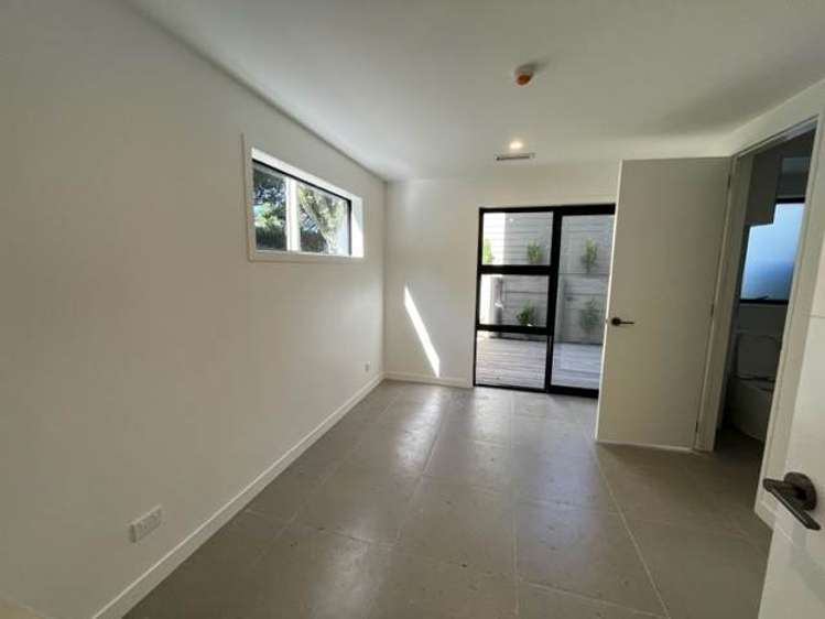 1/2 Oak Street Royal Oak_9