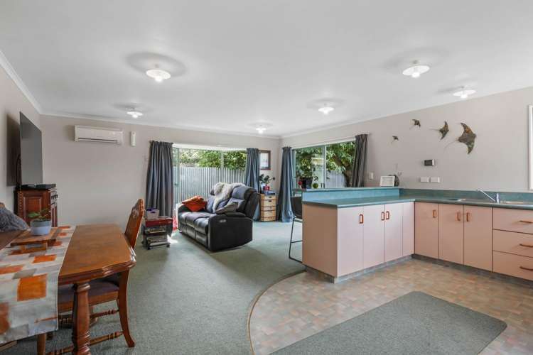 2/75 Mclauchlan Street Springlands_7