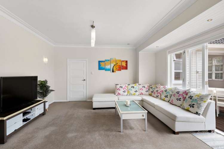 128 Riddell Road Glendowie_6